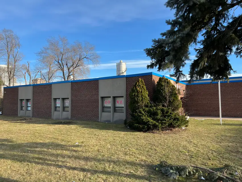 Commercial flat roofing project in Oakville, ON