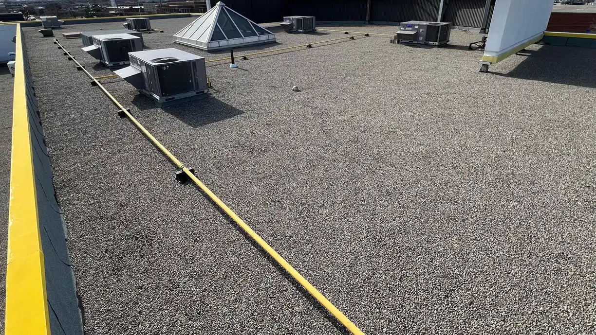 Commercial flat roofing project in Toronto, ON
