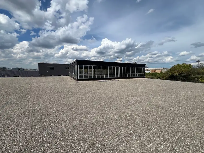 Commercial flat roofing project in Toronto, ON