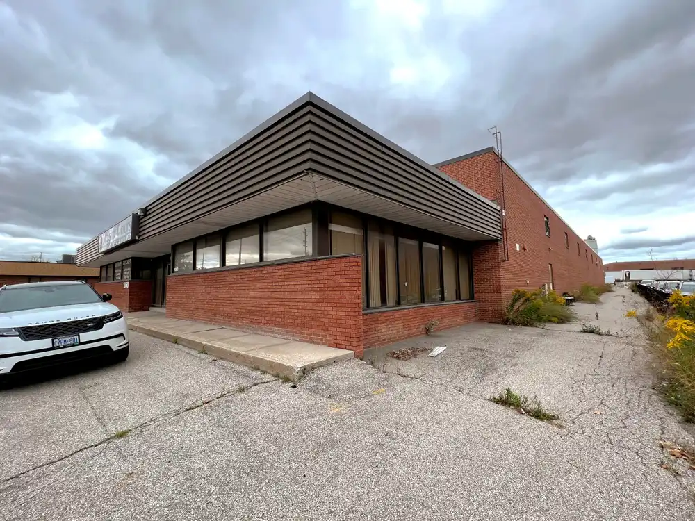 Commercial flat roofing project in Pickering, ON