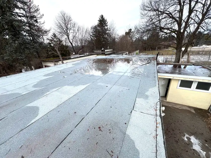 Commercial flat roofing project in Mississauga, ON